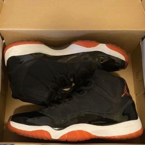 Mens Air Jordan Retro Bred 11